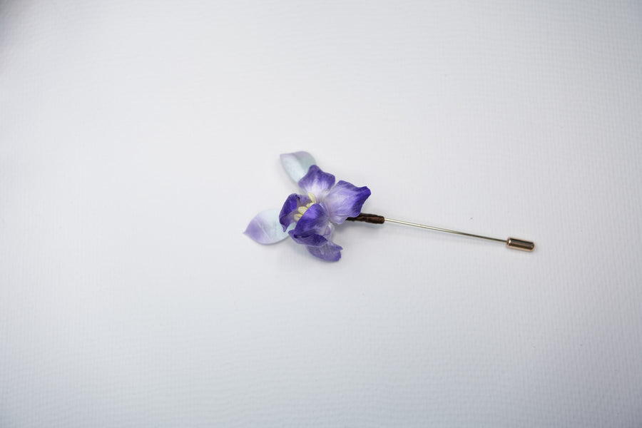 Purple iris velvet flower brooch — 01 hero main